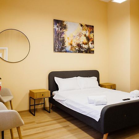 Studio In Old Town'S 1752 Hotel Тимишоара Экстерьер фото
