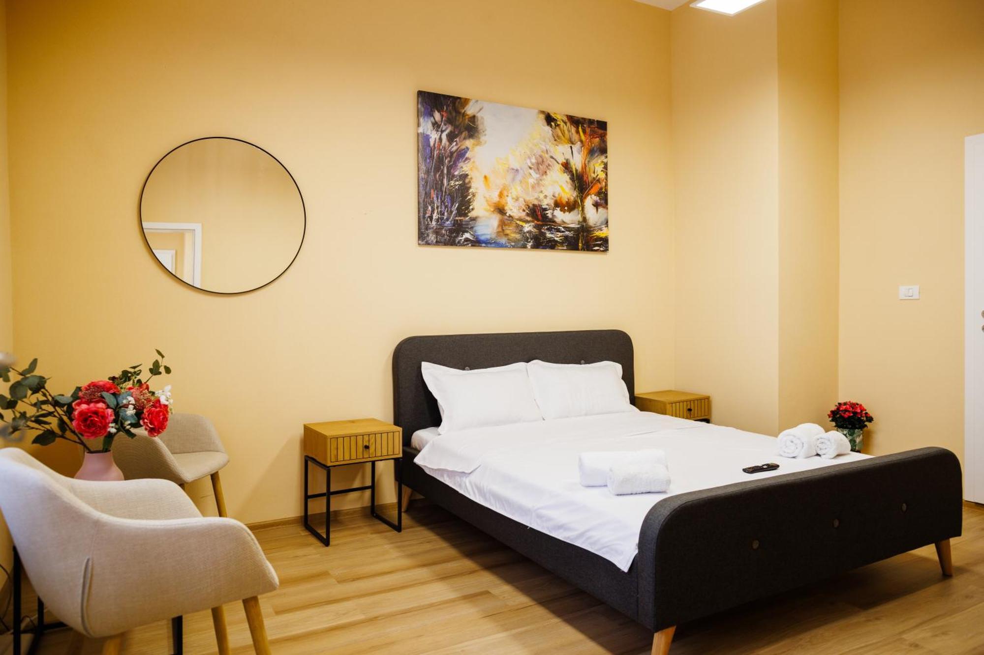 Studio In Old Town'S 1752 Hotel Тимишоара Экстерьер фото